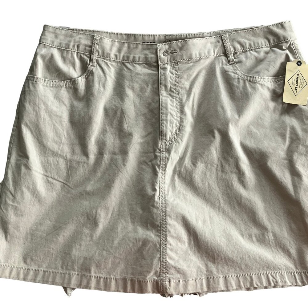 NWT St. John's Bay Tan Skort Size:  18